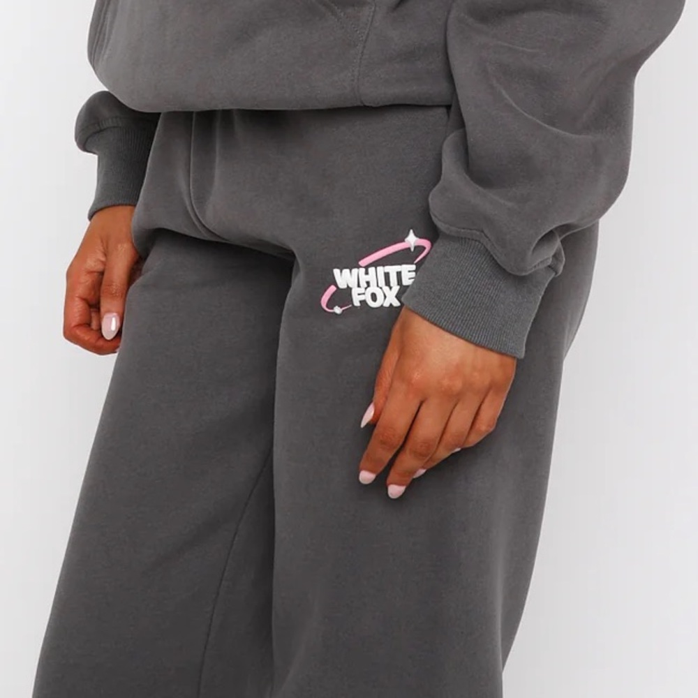 White Fox Boutique Gray Track Pants Elastic Cuffs Drawstring Waistband - Picture 2 of 2
